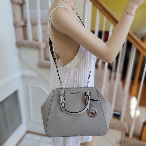 ⚠️LAST 1⚠️Michael Kors Charlotte LG Satchel Grey - Picture 7 of 7